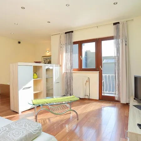 Apartments By The Sea Tucepi, Makarska - 2721 Apartman *