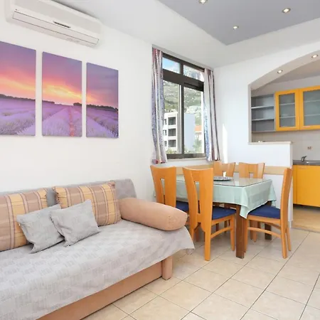 Apartments By The Sea Tucepi, Makarska - 2721 Apartman *