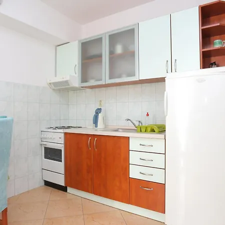 Apartman Apartments By The Sea Tucepi, Makarska - 2721 *
